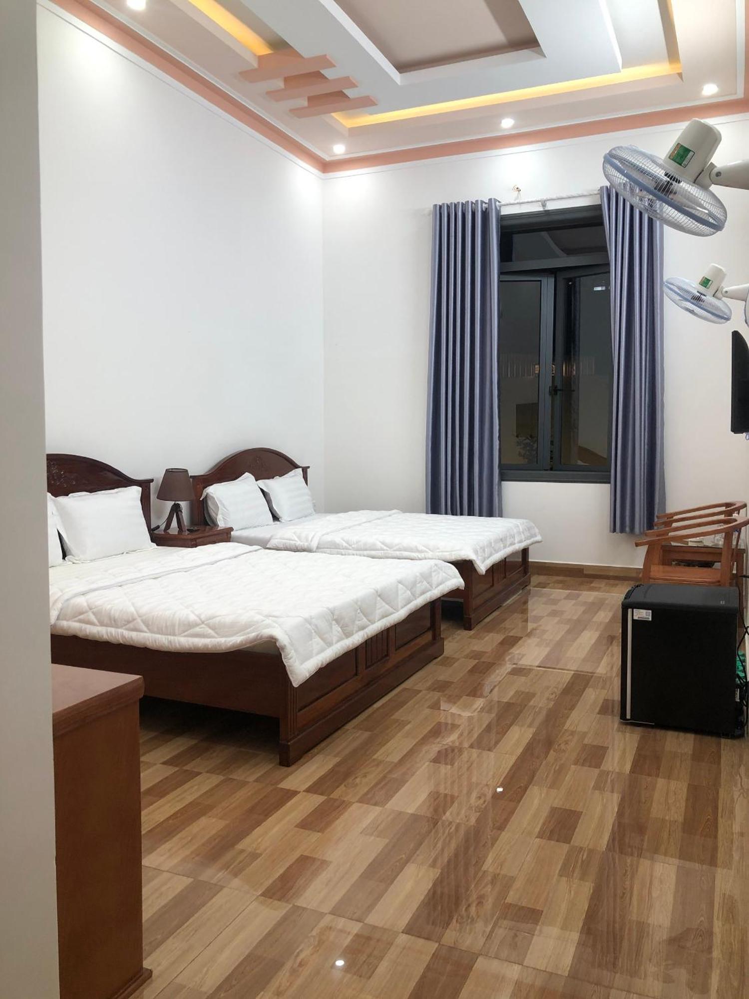 Khach San Nguyen Long Hotel Bao Loc Buitenkant foto